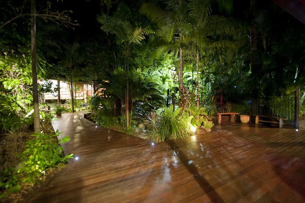 Hostal Dougies Backpackers Resort Port Douglas Australia